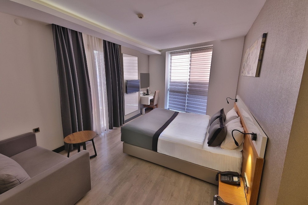 Buca Residence Hotel 8/36
