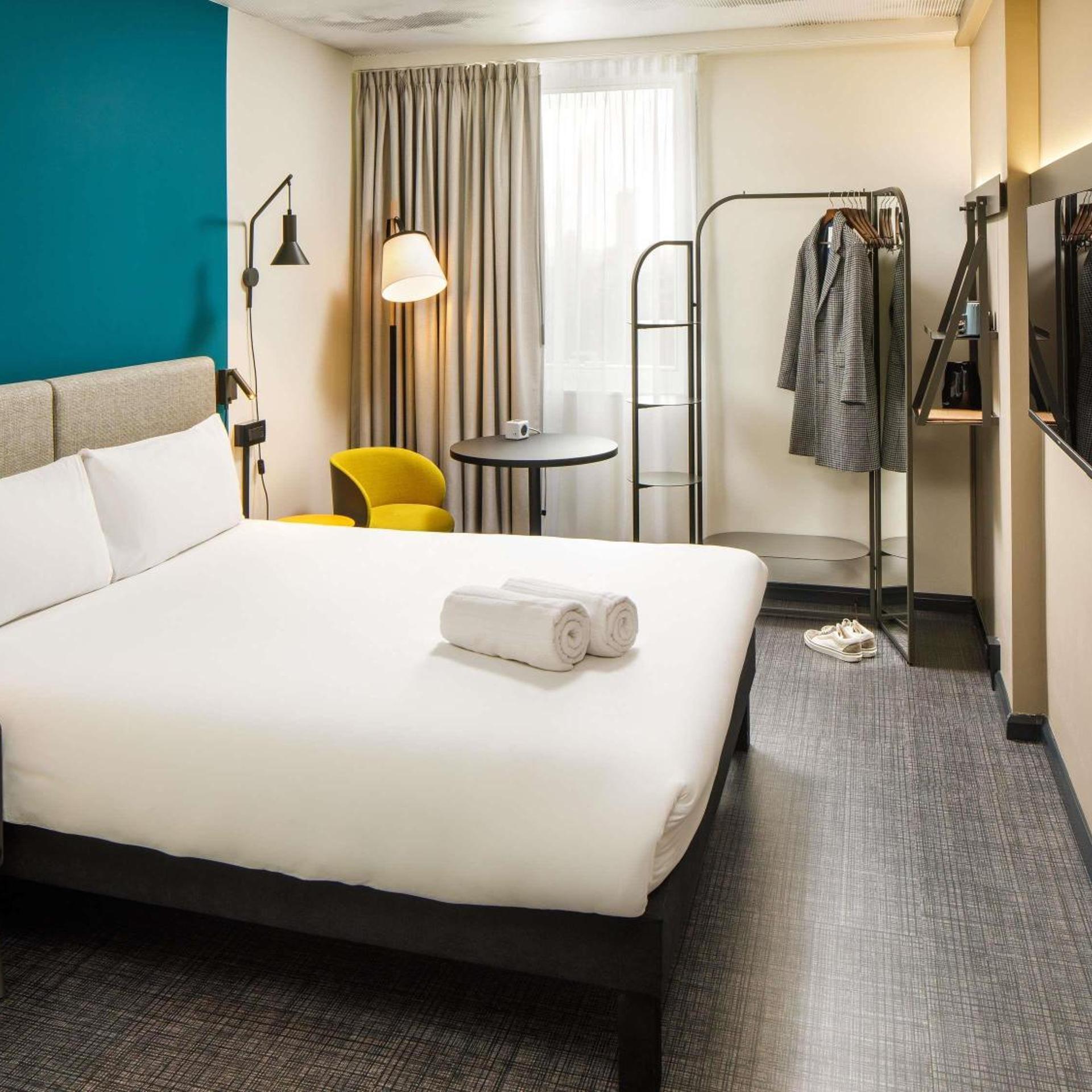 Standard, King Bed