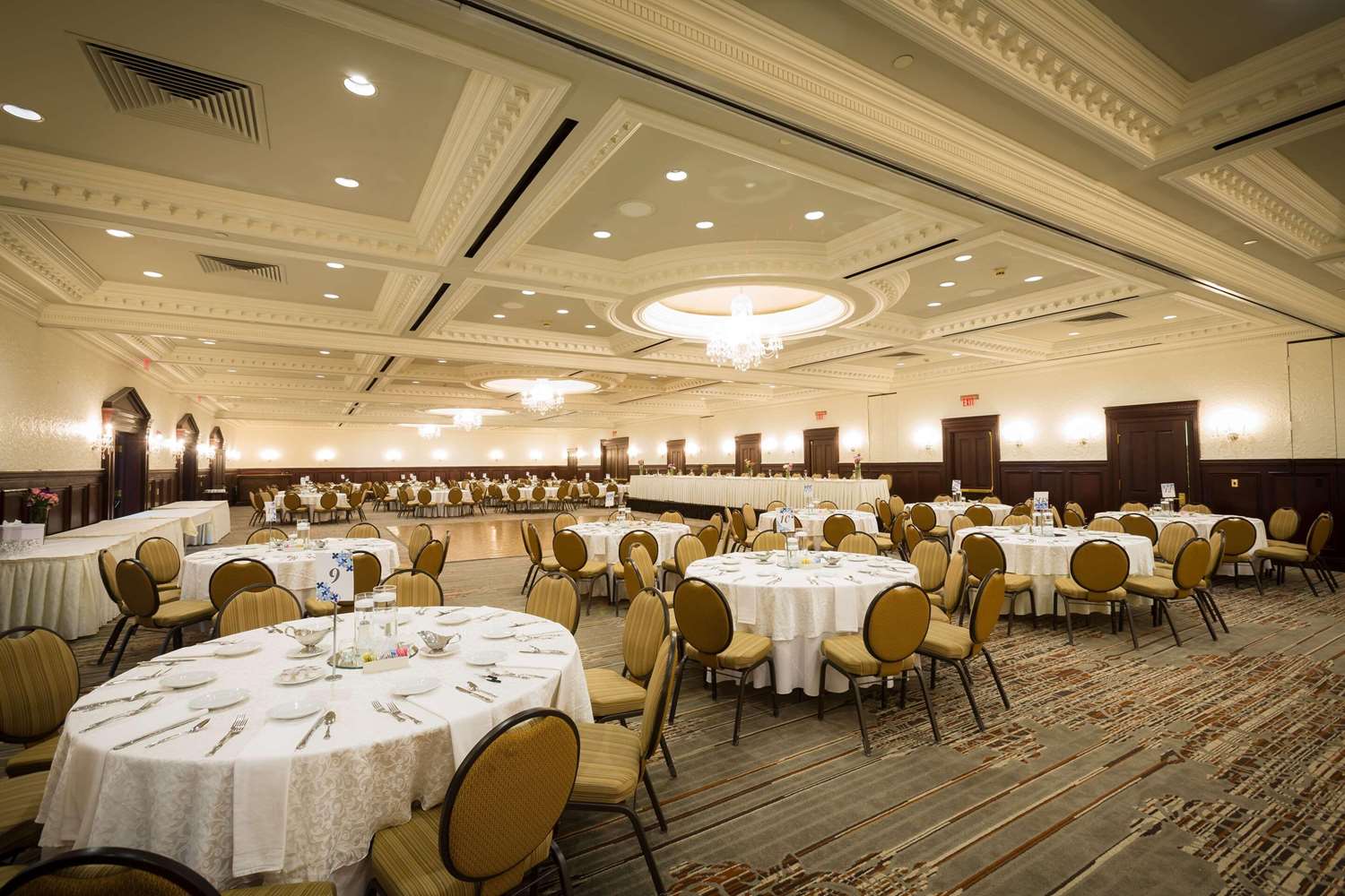 Radisson Hotel Cincinnati Riverfront 31/60
