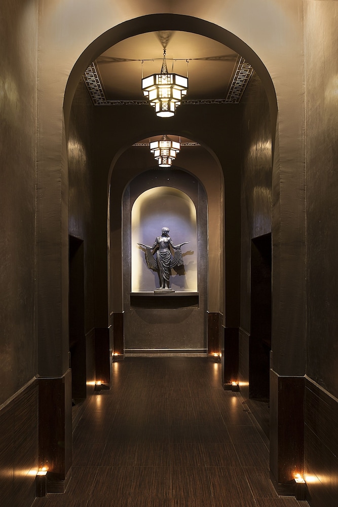 Villa Makassar Art Deco Hotel Spa 4/49