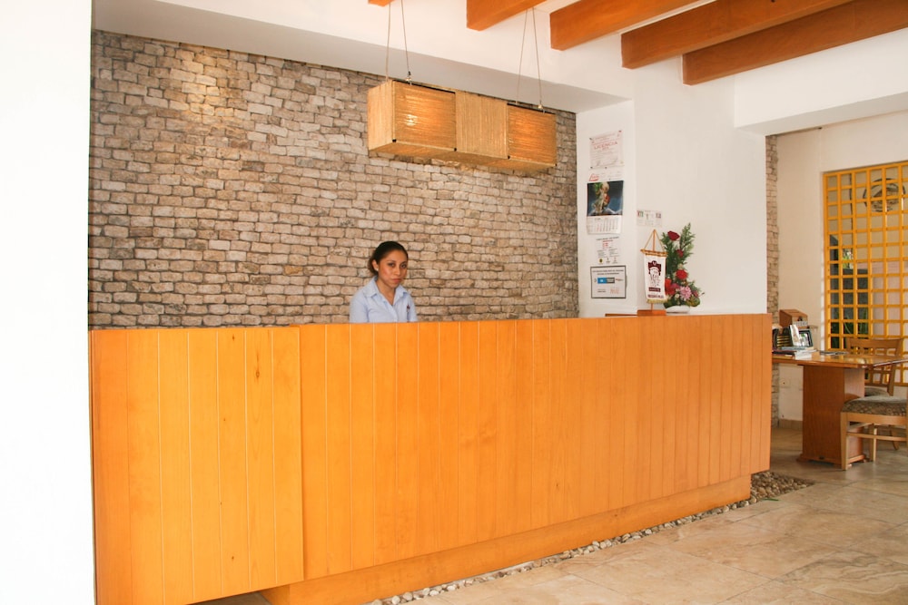 SUITE HOTEL MARIA DE LA LUZ 5/41
