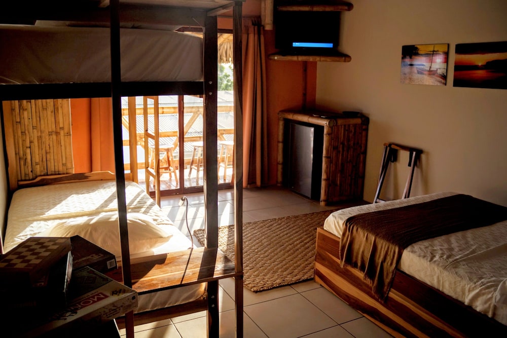 Nativa Bambu Ecolodge 46/76