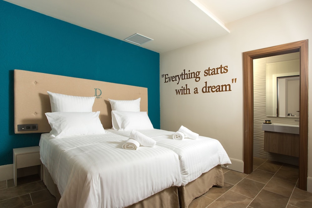 DDREAM HOTEL 13/63