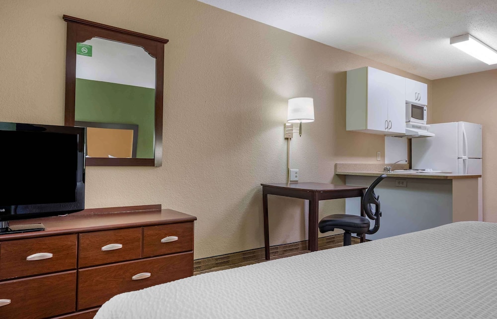 Extended Stay America Pittsburgh - West Mifflin 22/35