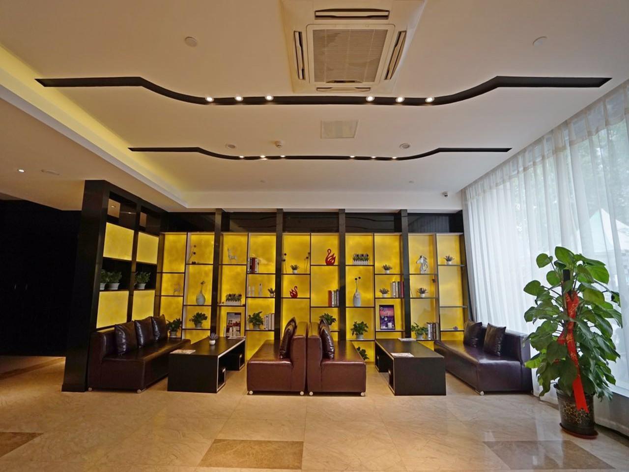 Lavande Hotel (Jinan Provincial Museum CBD Center Store) 28/38