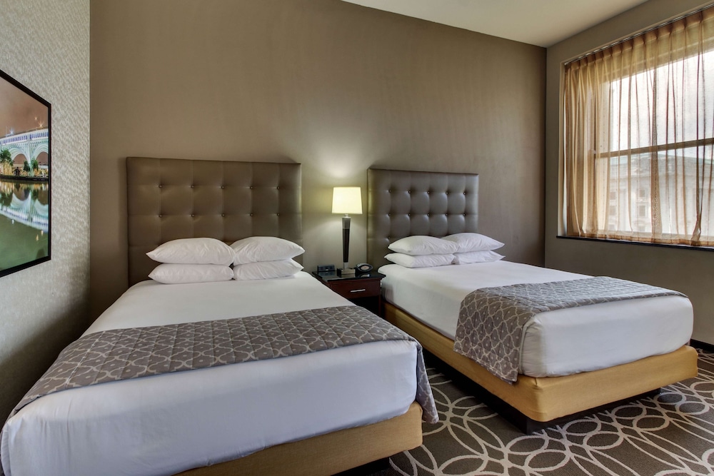 Drury Plaza Hotel Cleveland Downtown 11/50