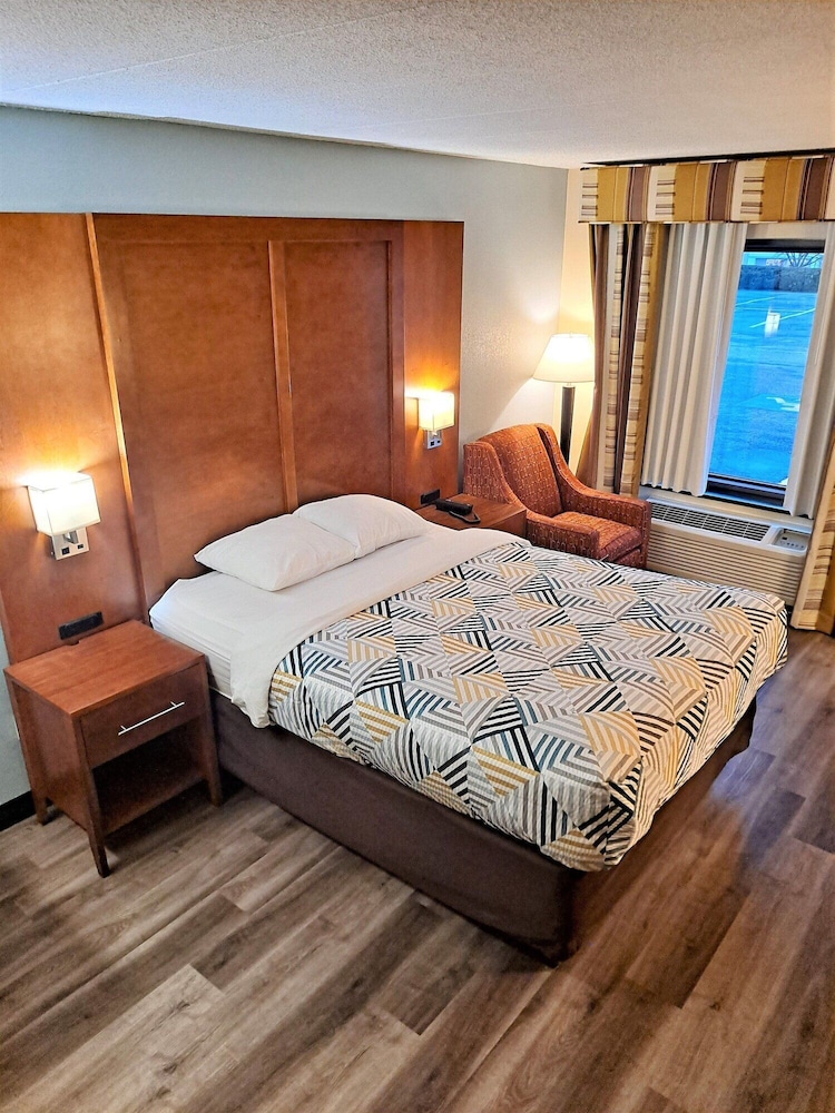 Motel6 Catonsville, MD – Baltimore West 23/58