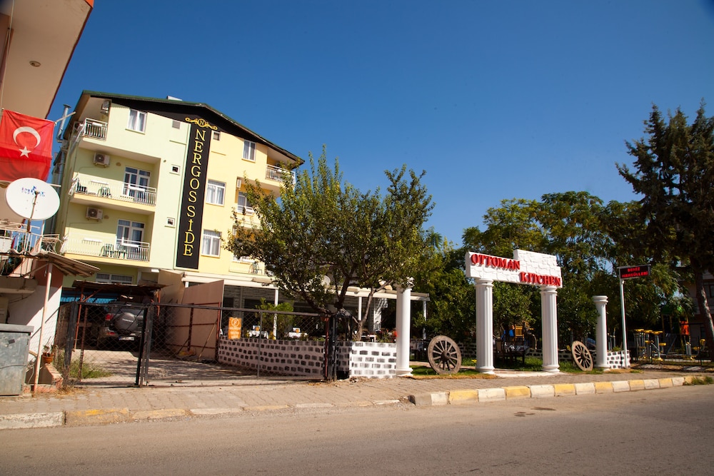 Naz Garden Apart Hotel 3/30