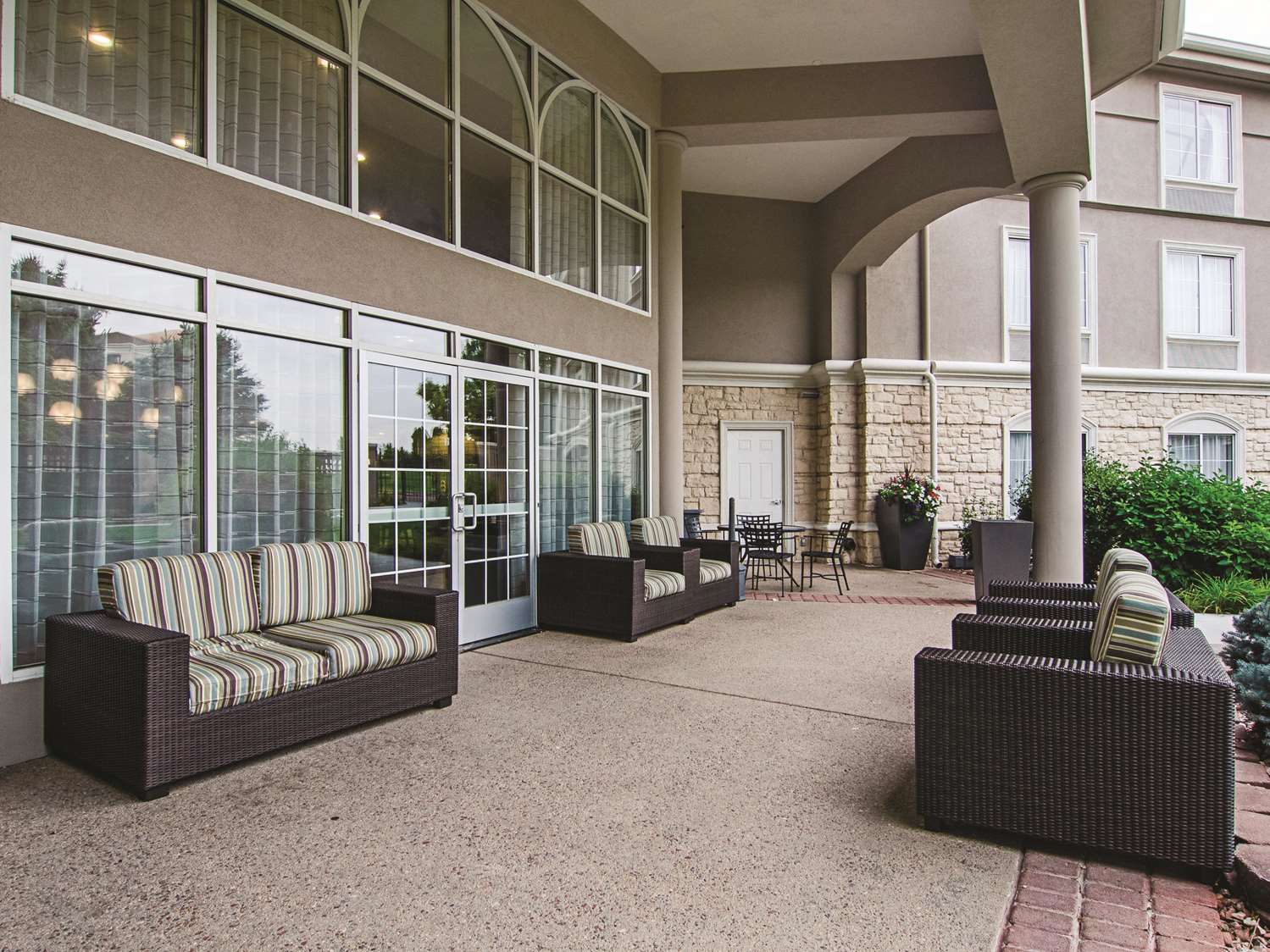 La Quinta Inn & Suites by Wyndham Denver Airport DIA 40/43