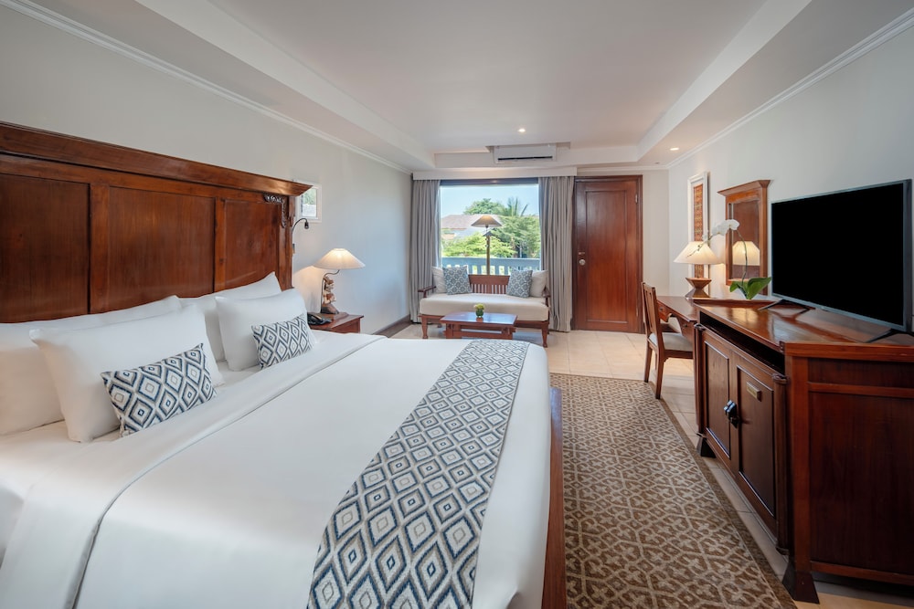 Grand Deluxe Room