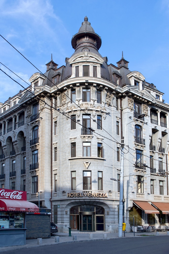 Zeus Essence Bucharest Venezia 8/64