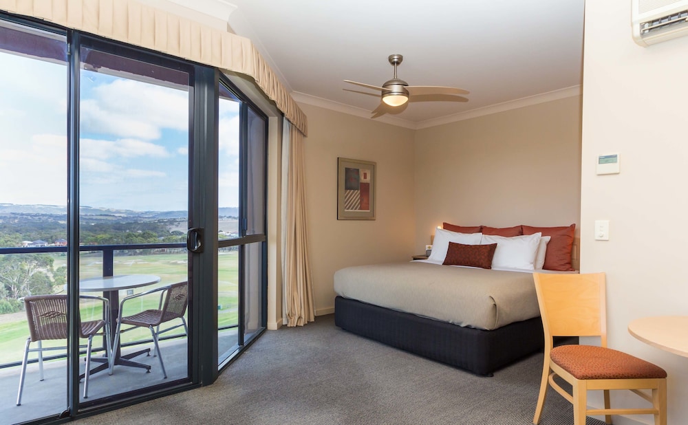 Spa, Deluxe, King Bed, Balcony