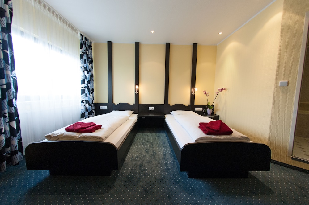 Tagungshotel Hochster Hof 33/64