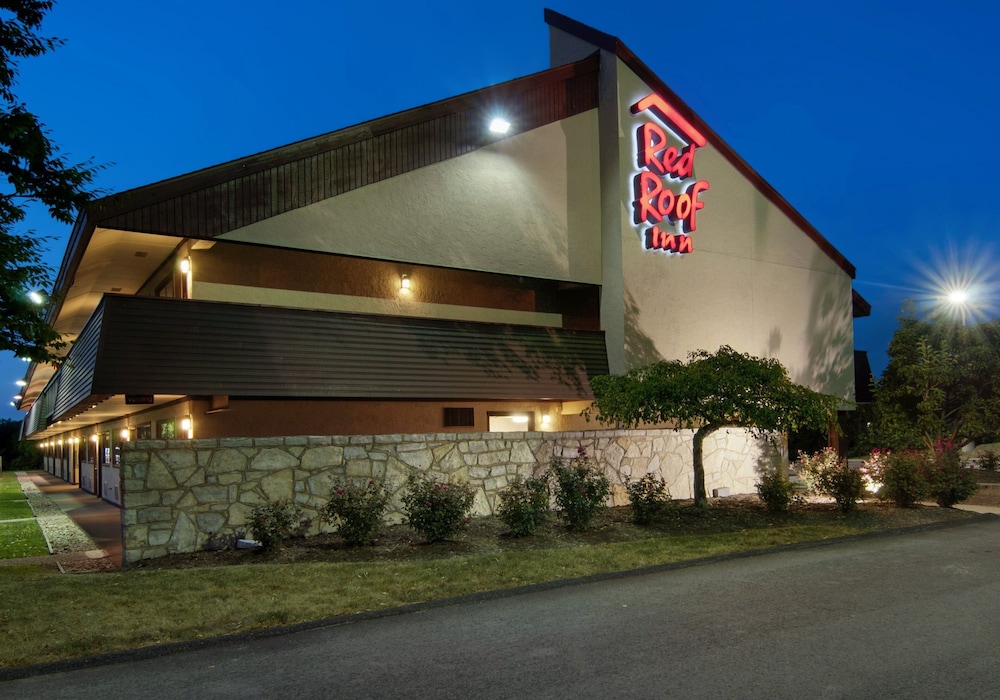 Red Roof Inn Fairmont 1/22
