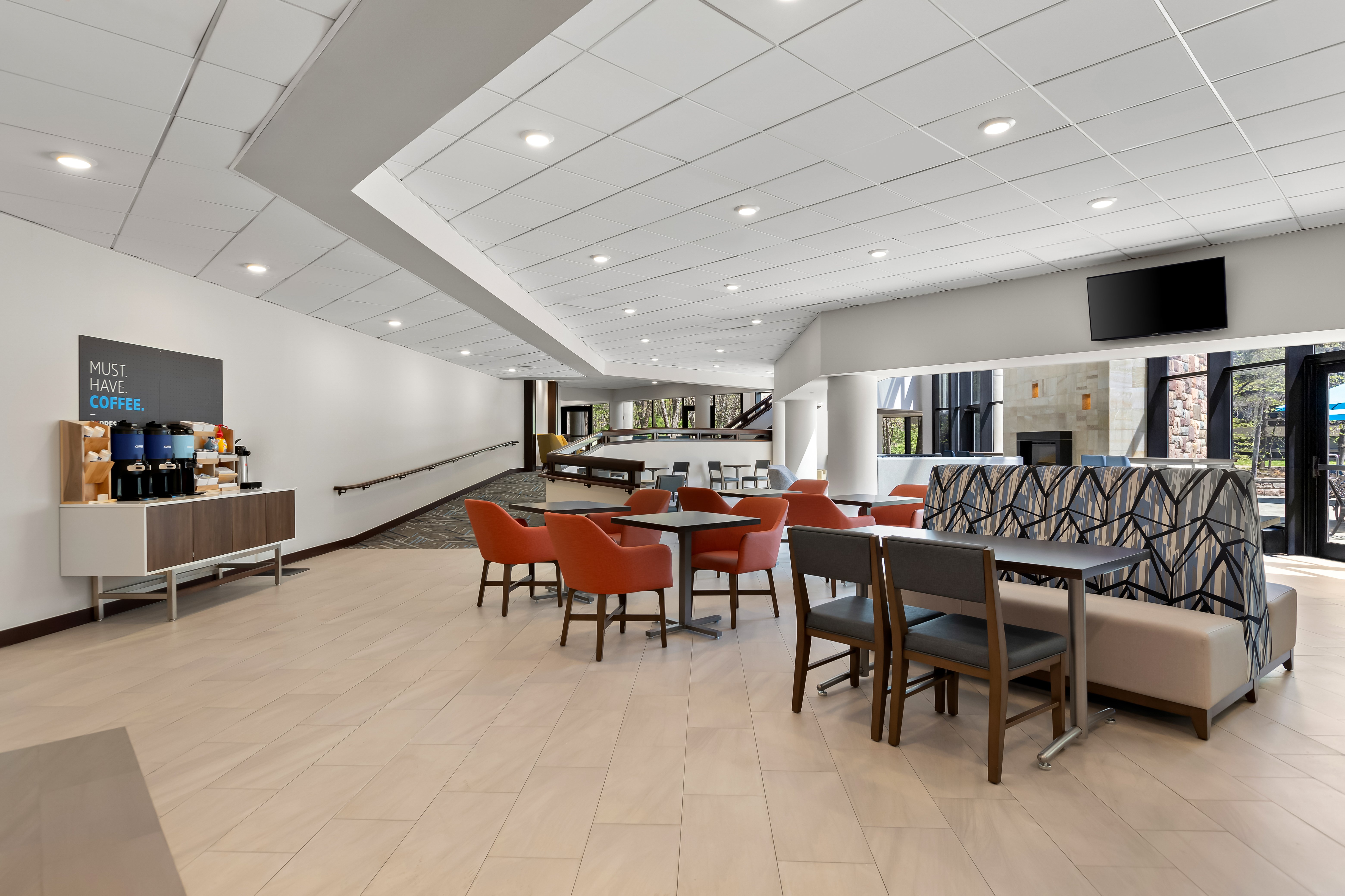 HOLIDAY INN EXPRESS PRINCETON SOUTHEAST 45/69