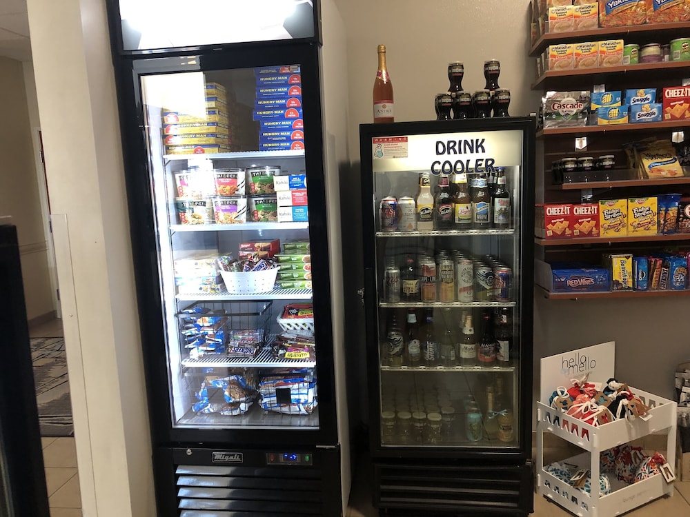Best Western Plus Peppertree Inn At Omak 41/45