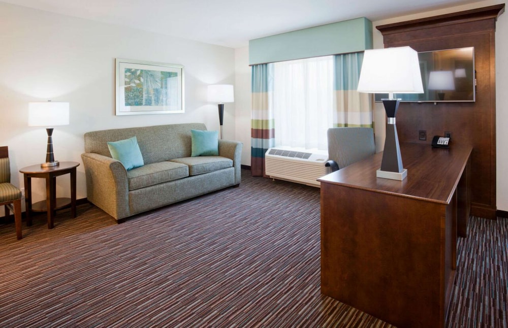Hampton Inn & Suites Minneapolis/West-Minnetonka 14/25