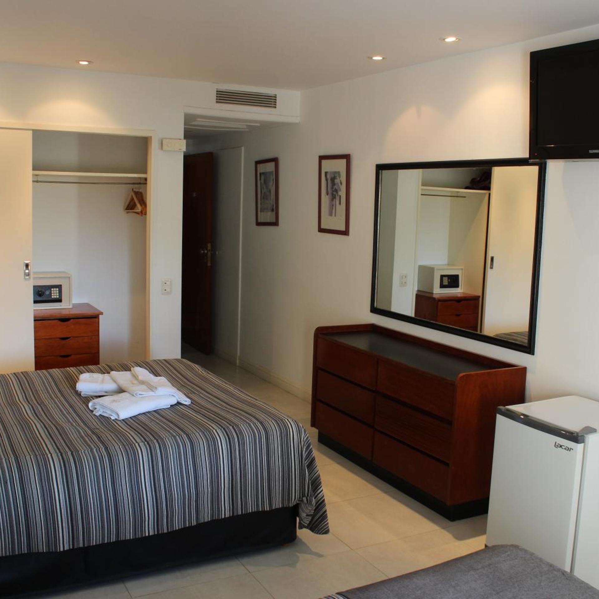 Hotel Arenas 5/50