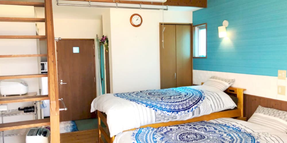 Aloalo Beach Kabira 10/50