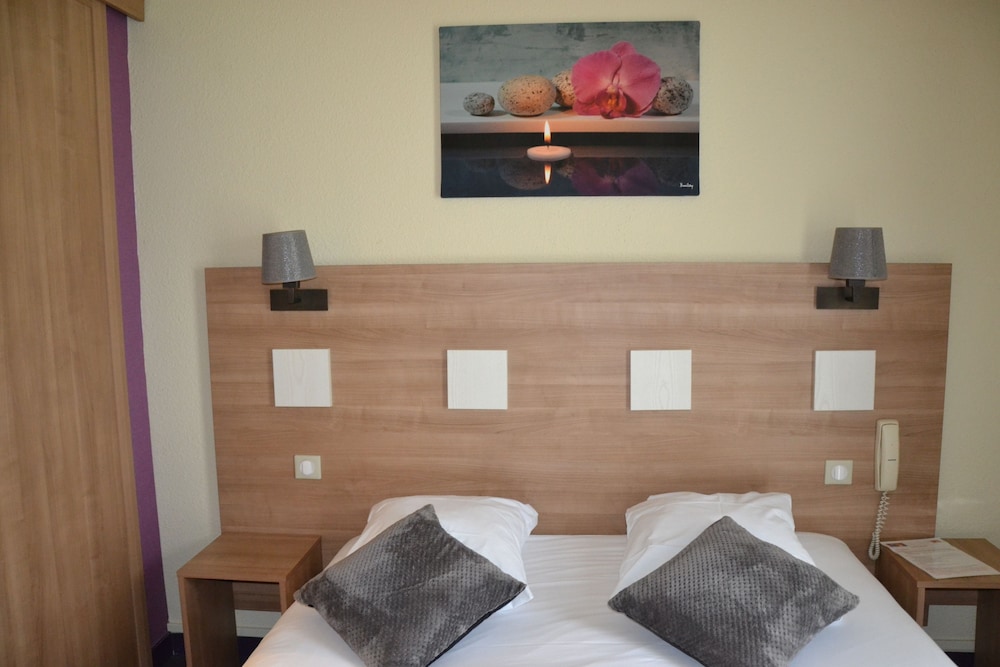 HOTEL ATOLL 35/64