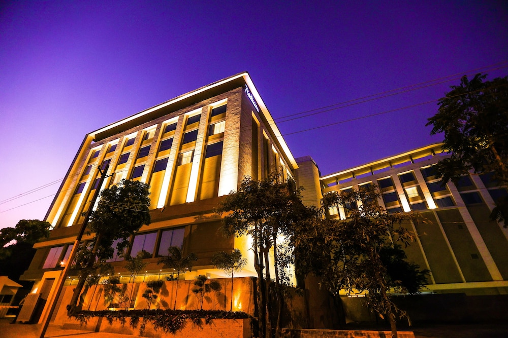 Radisson Bhopal 2/64