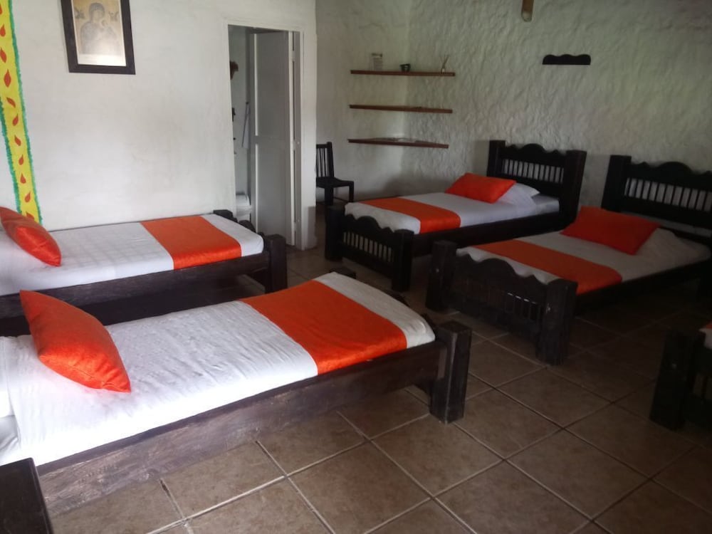 Hotel Parque Los Arrieros 45/61