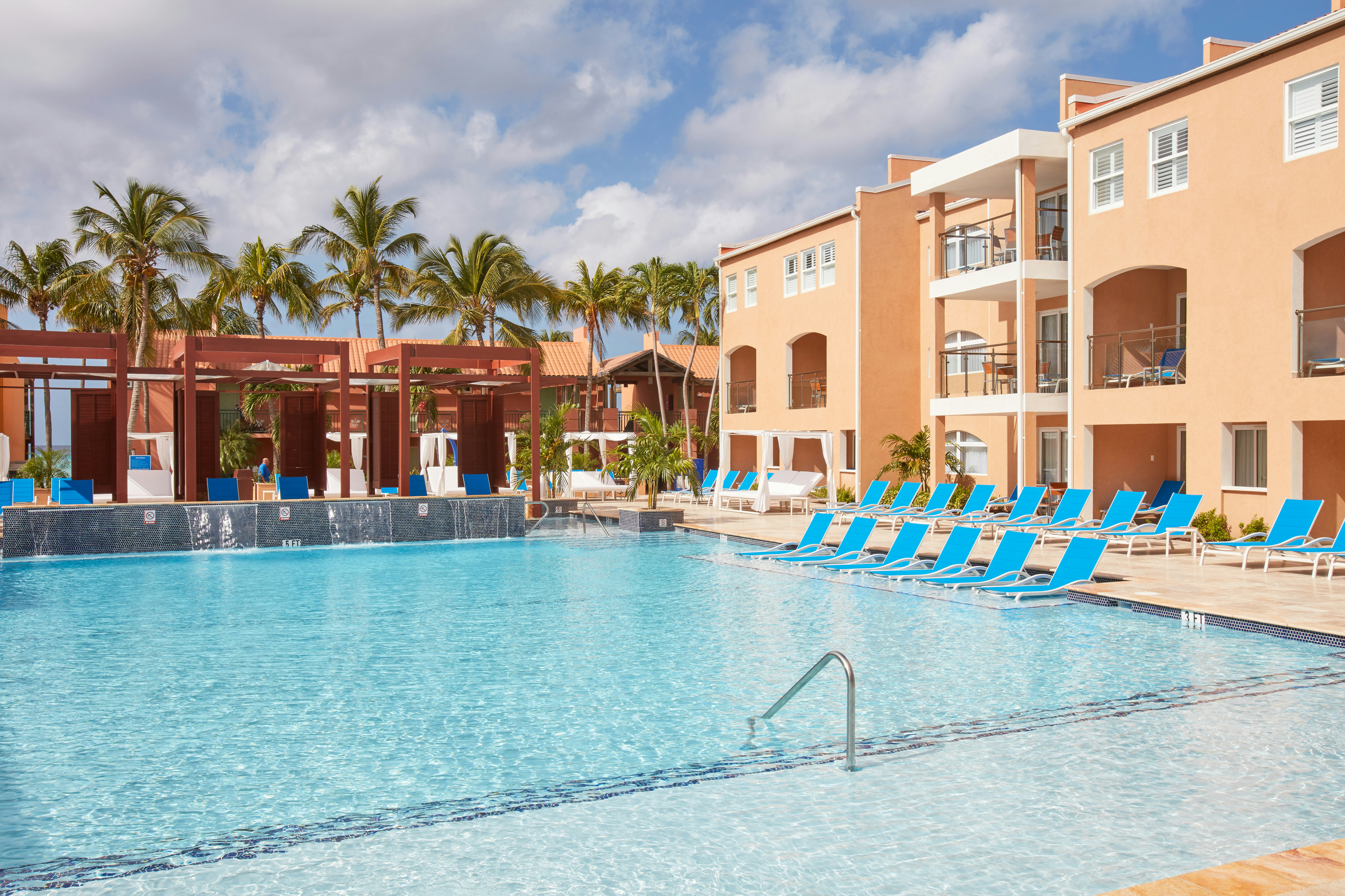 Divi Dutch Village Beach Resort 24/26