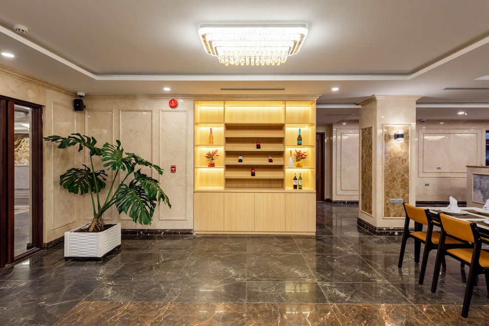 Aquasun Hotel 8/50