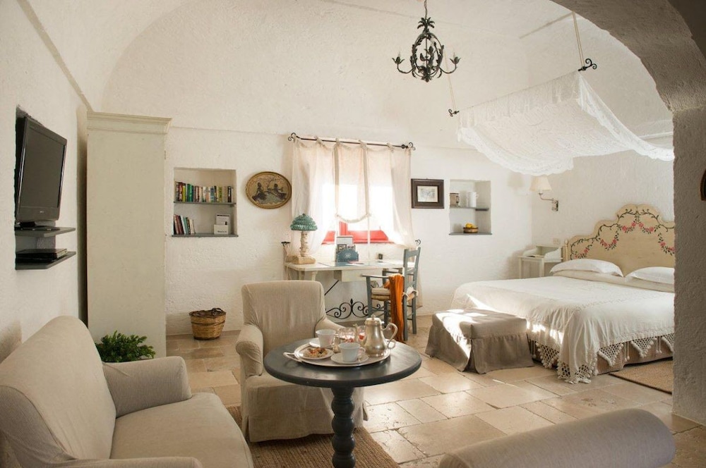 Masseria Torre Coccaro 42/55