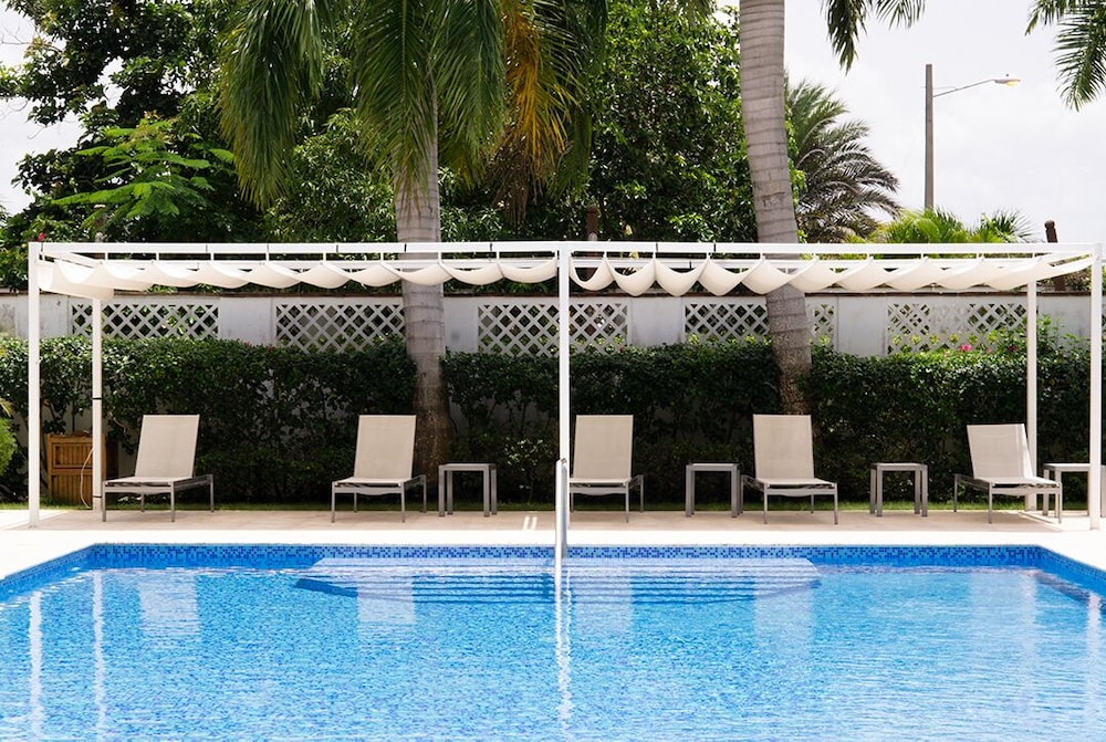Hotel Casa Hemingway 4/76