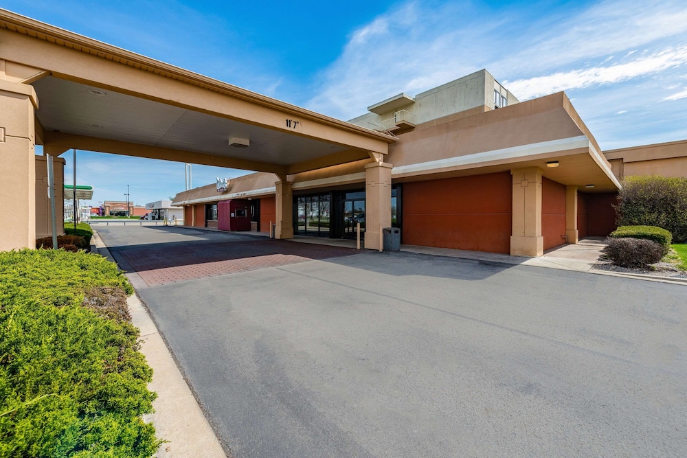 Quality Inn Bradley- Bourbonnais 33/33