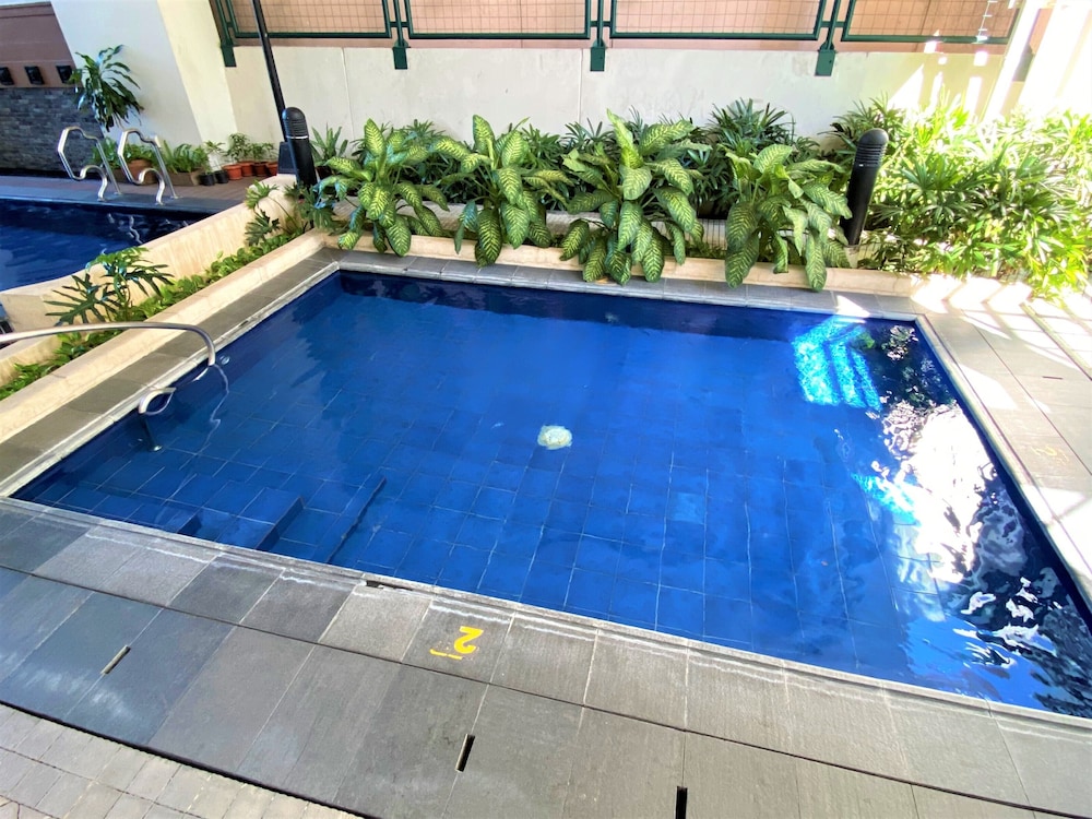 One Pacific Place Serviced Residences 21/38