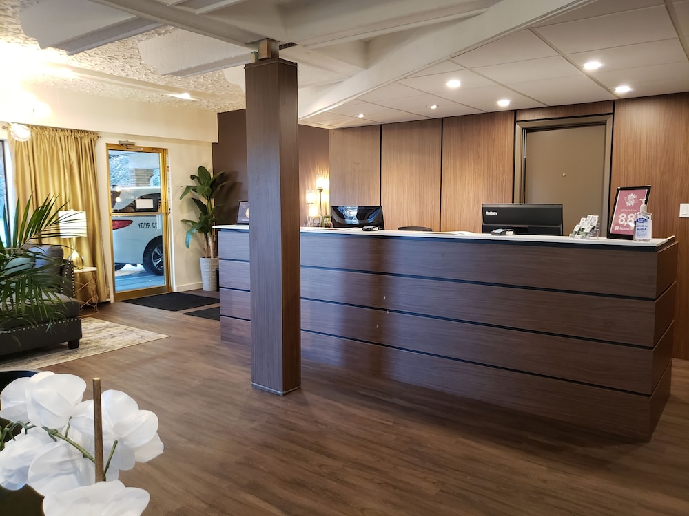 Robin Hood Inn & Suites 7/59