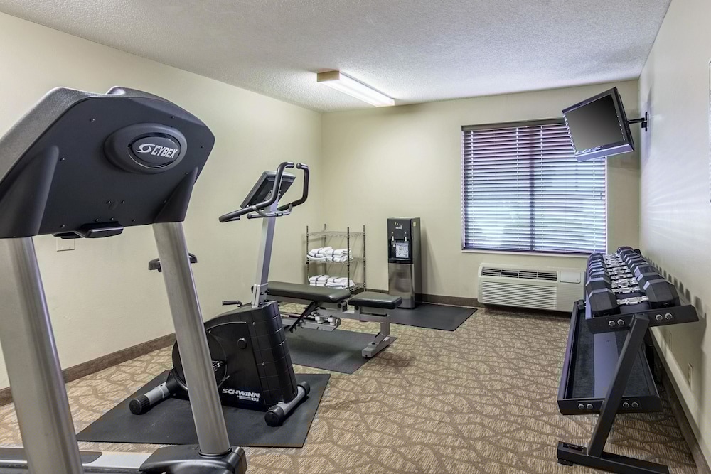 Comfort Inn Evansville East 14/41