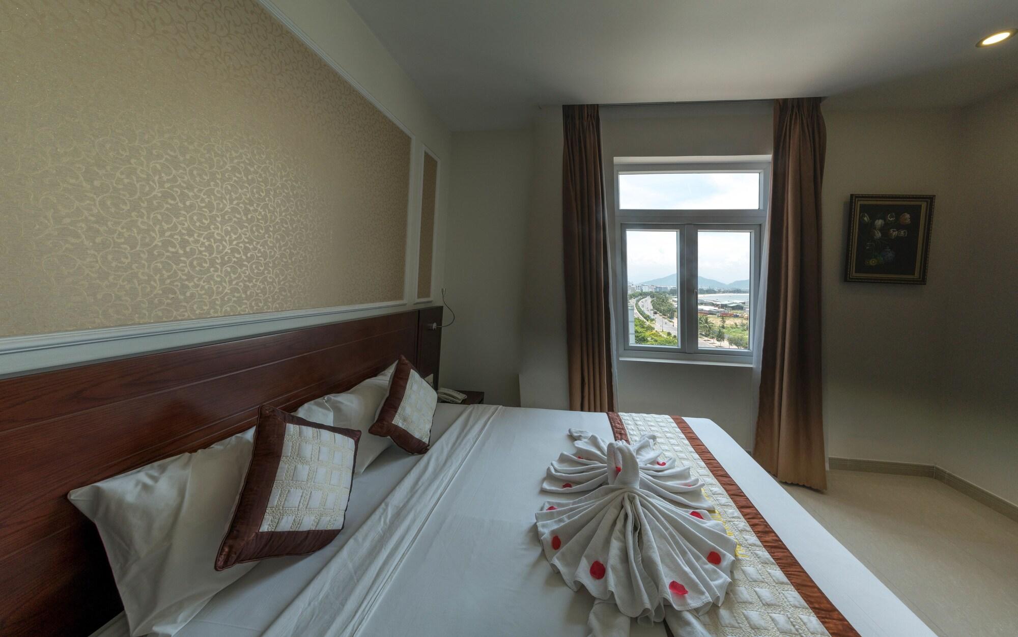 Lychee Hotel 14/40