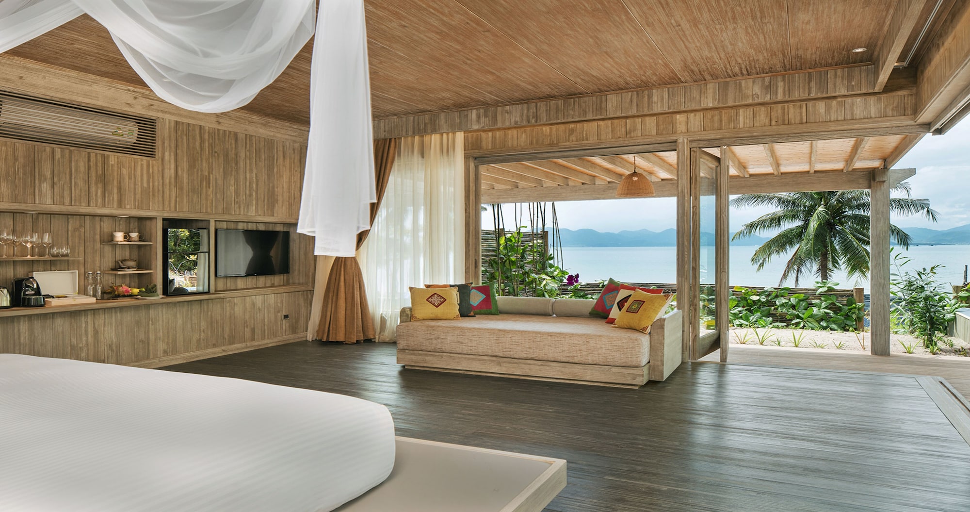 Villa, King Bed, Ocean View, with Pool