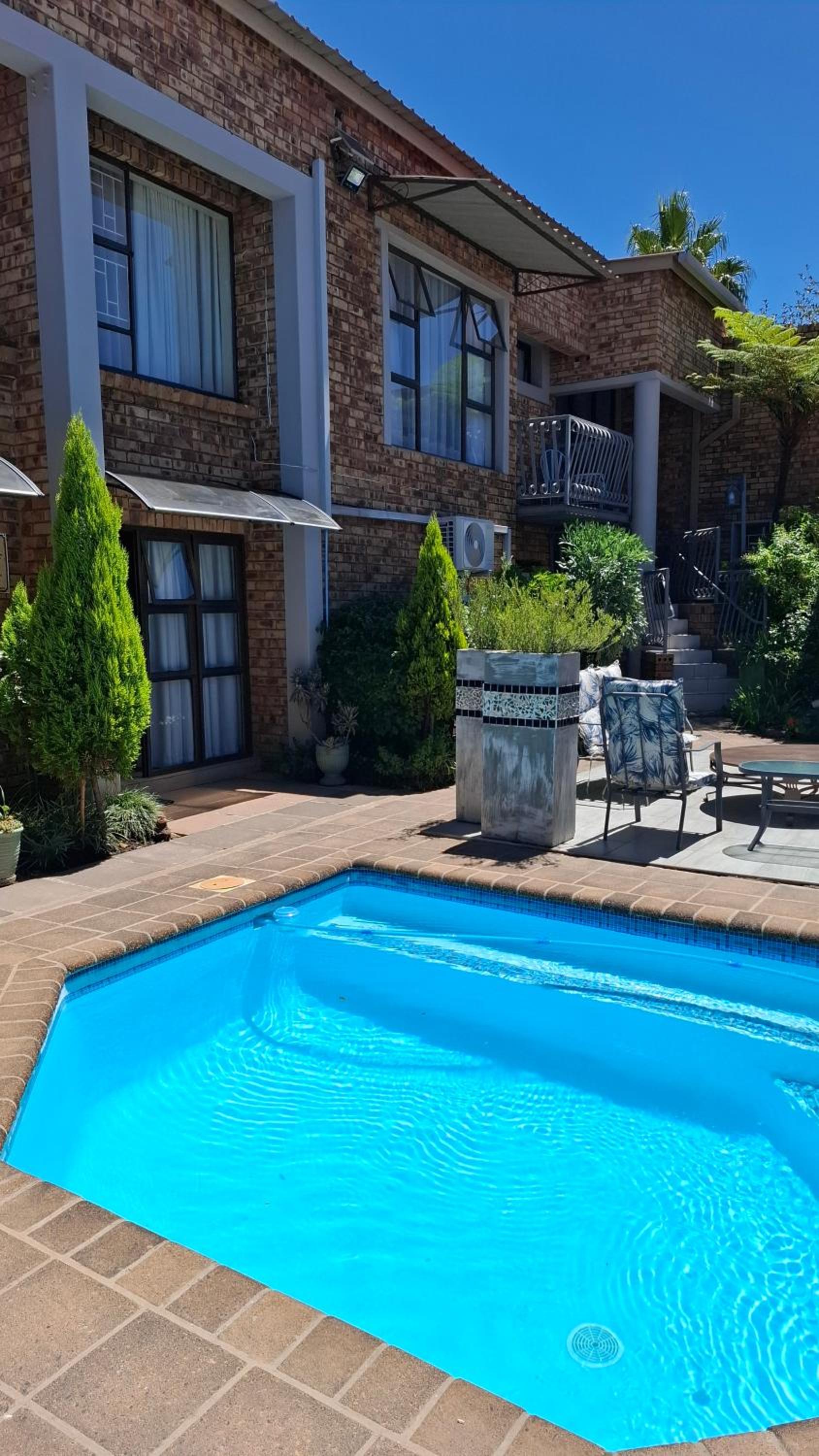 Dormio Manor Guest Lodge 18/19