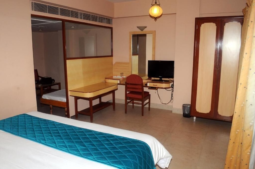 Hotel Surguru 15/60