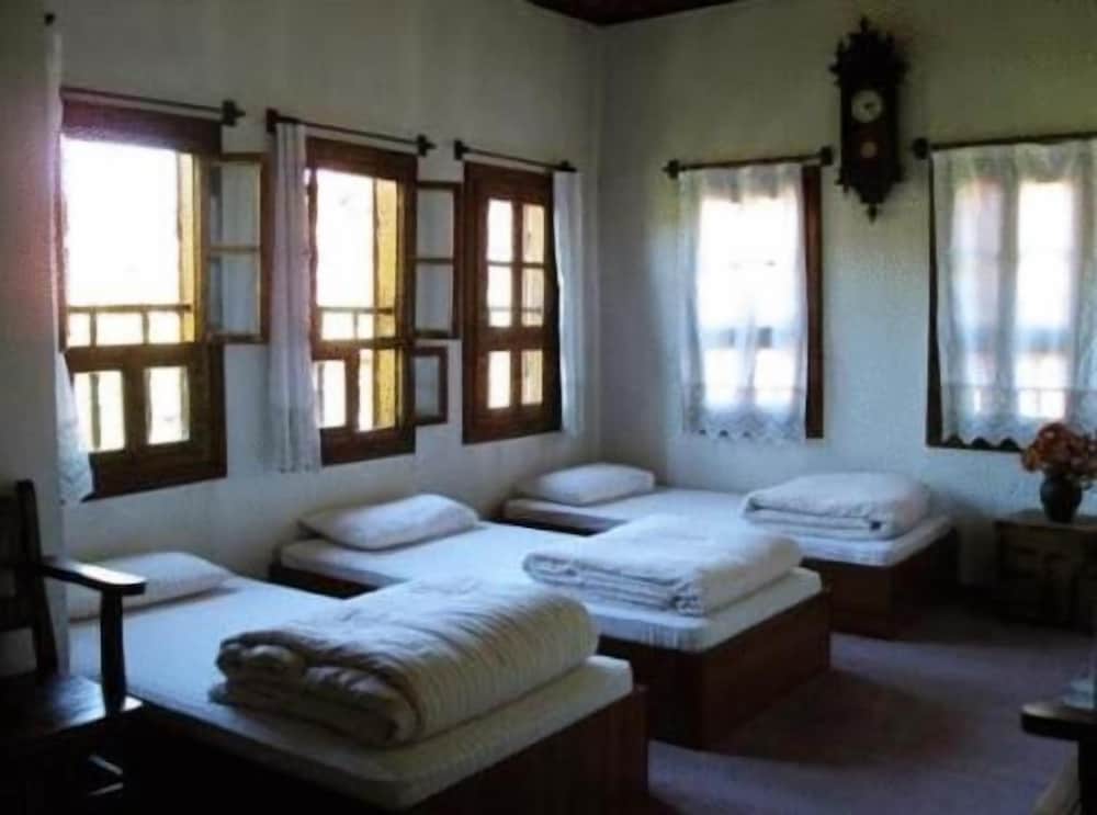 Efe Guest House 4/34