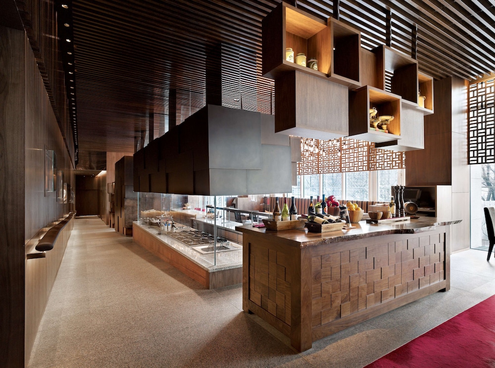 PARK HYATT SEOUL 64/76