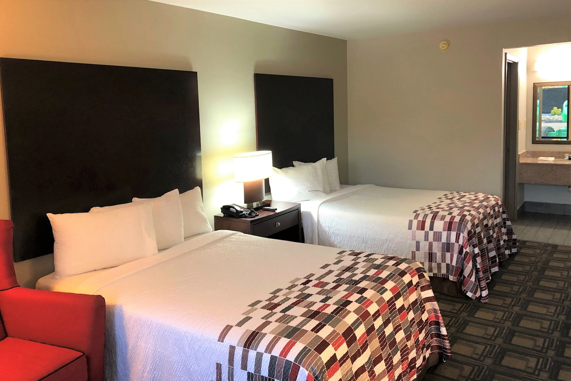 Deluxe, 2 Queen Beds