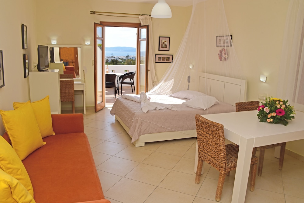 Margaritari Hotel 25/50