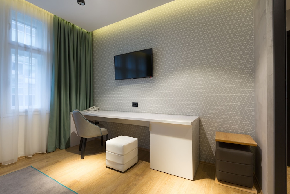 Capital Hotel Garni 19/55