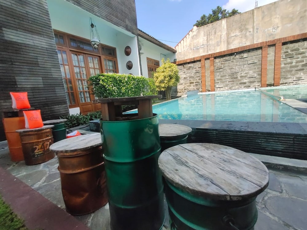 Kusuma Syariah Hotel Yogyakarta 34/40