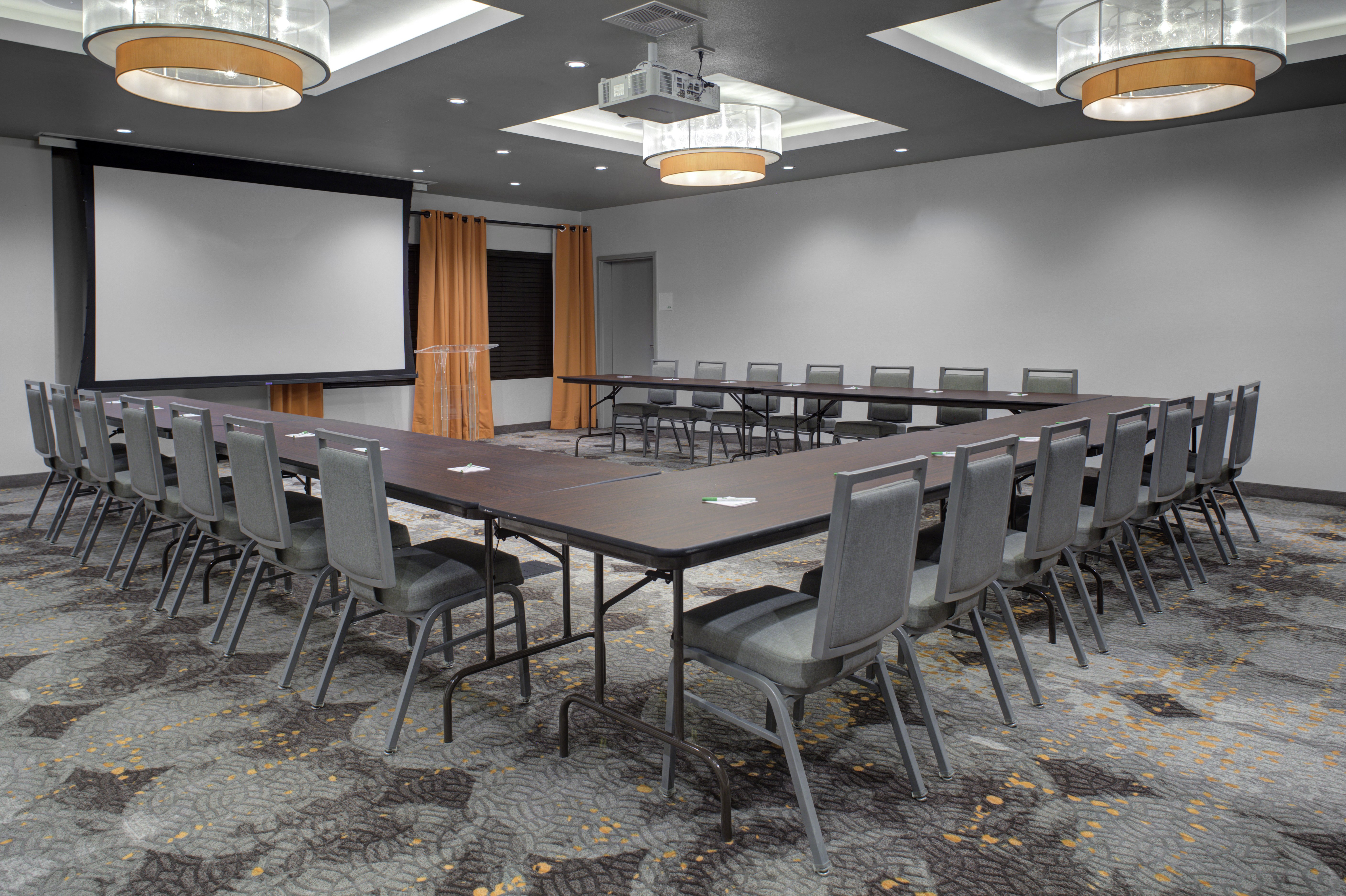 Holiday Inn Windsor - Wine Country 49/58