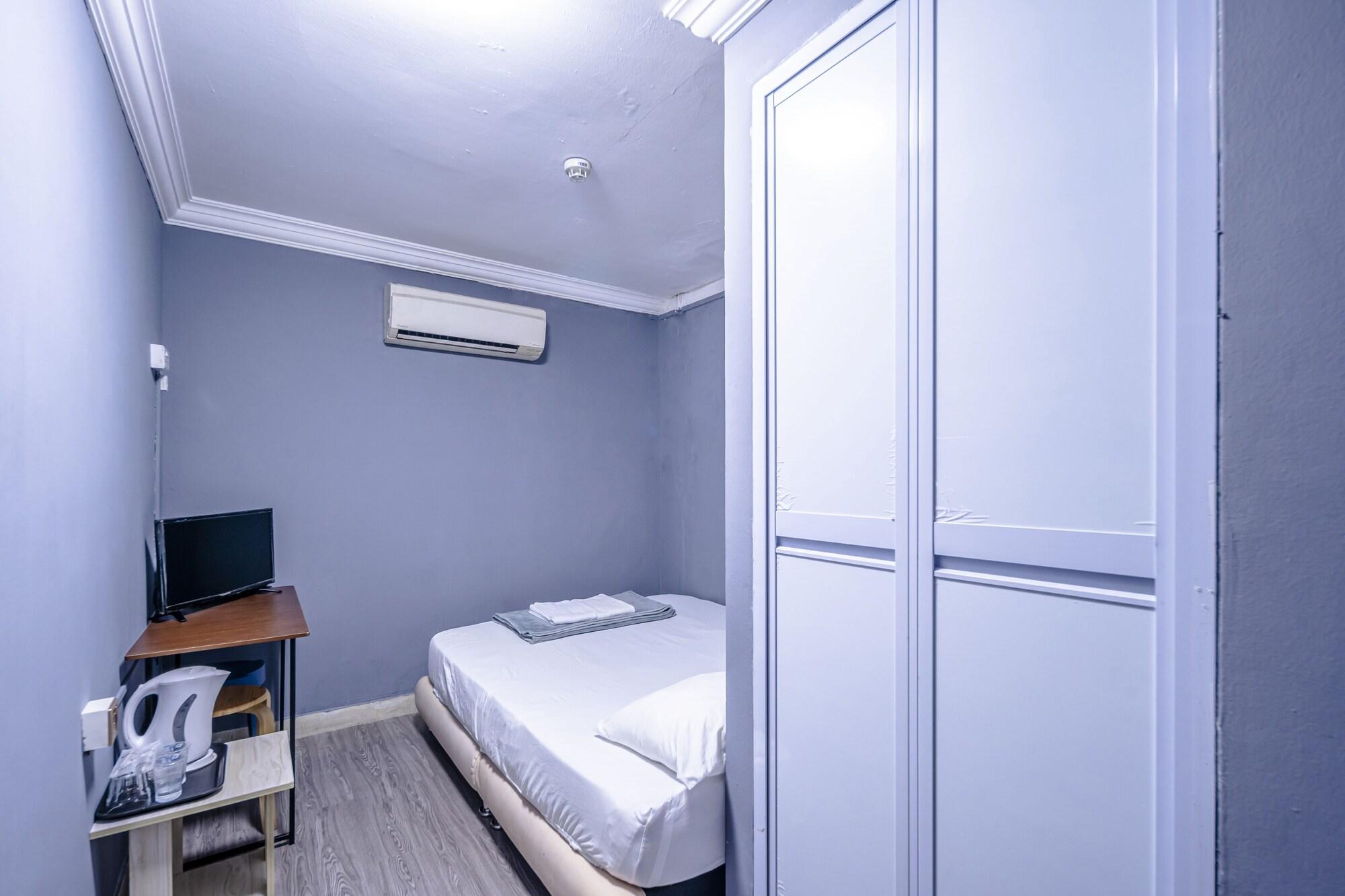 K HOTEL 8 42/56