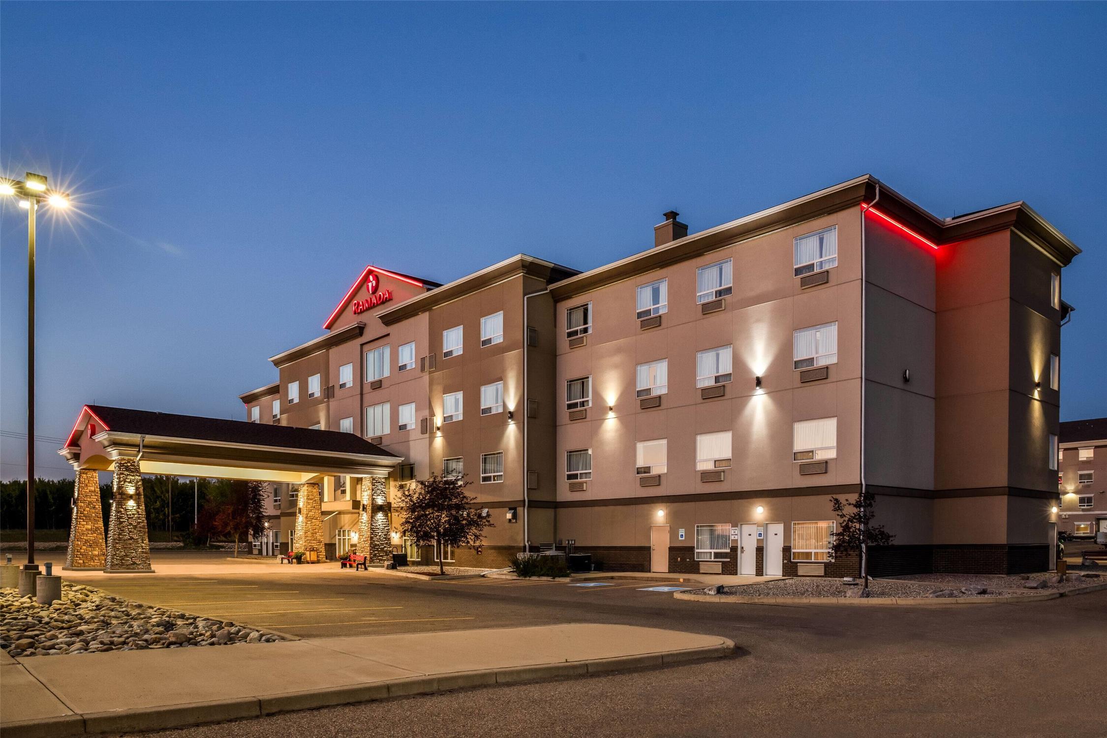 Ramada Lac La Biche 2/56