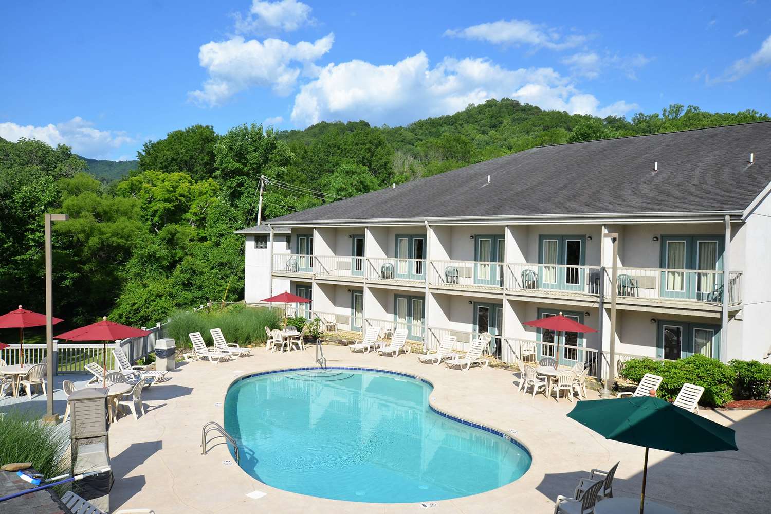 Quality Inn Cherokee Riverside 12/13