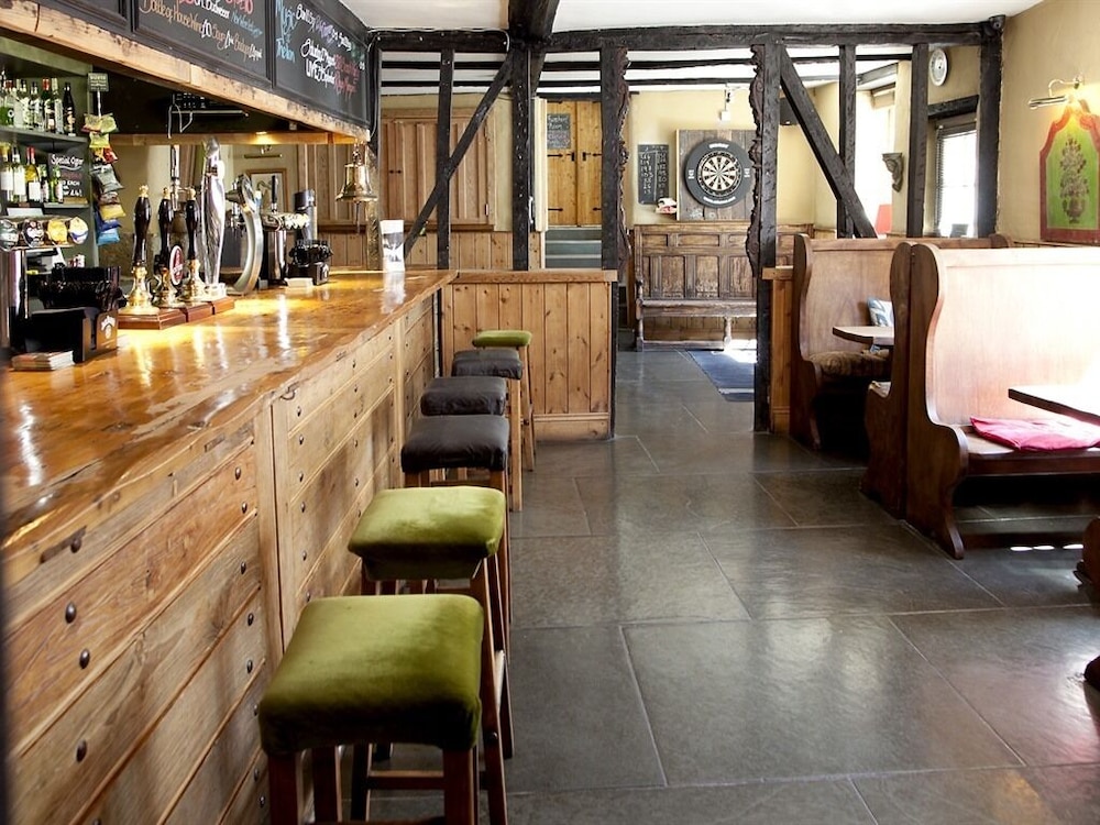 The Red Lion. 44/59