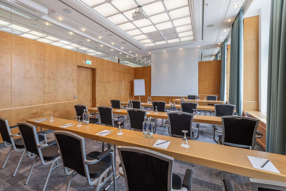 NYX Hotel Erfurt by Leonardo Hotels 63/72